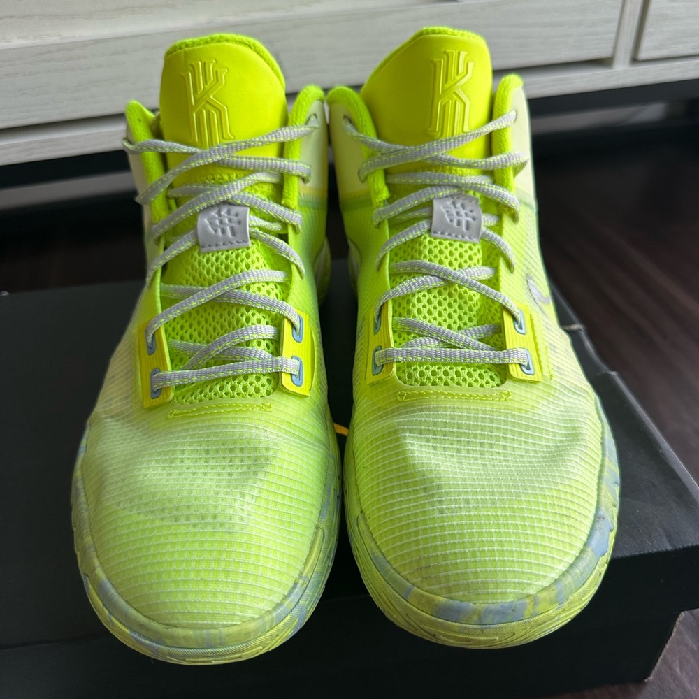 Nike Kyrie Flytrap 4 - image 5
